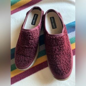 Easy spirit Sherpa slip on